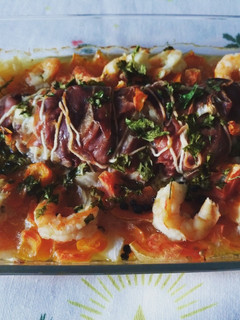 Una foto de Redondo de rape con langostinos