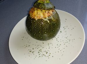 Foto principal de Calabacín redondo relleno de carne y verduras