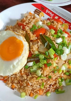 รูปของ ข้าวผัดซอสไก่ฉีก