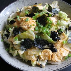 A picture of Iceberg Lettuce & Egg Salad with Gochujang Sesame Dressing.