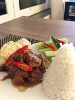 A picture of Rendang.