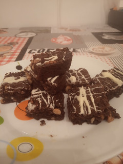 Una foto de Brownie de crema de cacao con nueces rápido