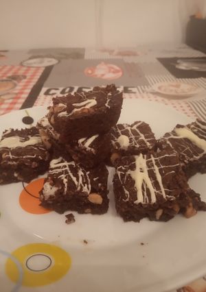 Foto principal de Brownie de crema de cacao con nueces rápido