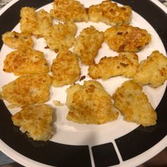 A picture of Cauliflower Cakes.