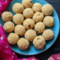 A picture of Boondi Ladoo.