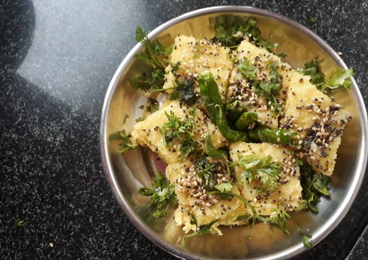 Get Healthy with Besen,suji dhokla