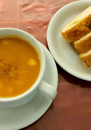 A picture of Tomato soup.