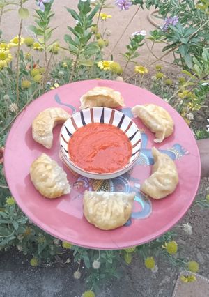A picture of Momo Chutney.