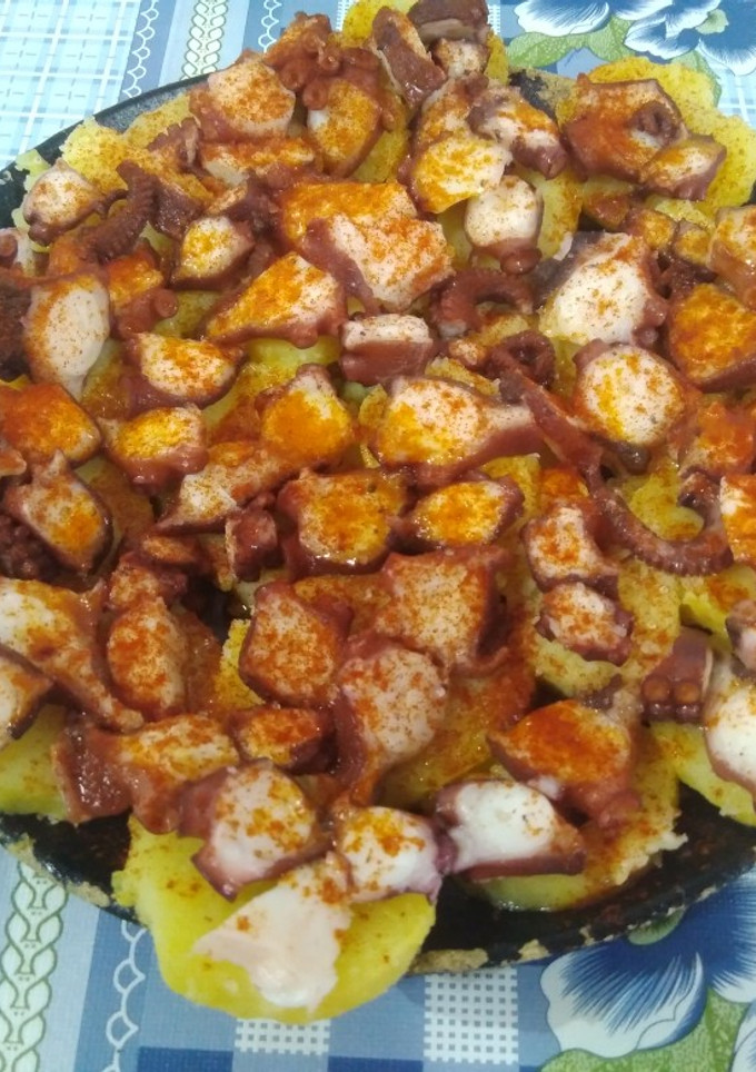 Una foto de  Pulpo a la gallega