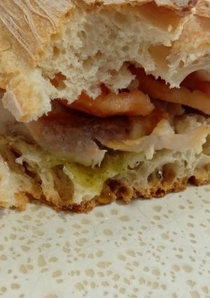 Foto principal de Bocata de muslo de pollo al alioli