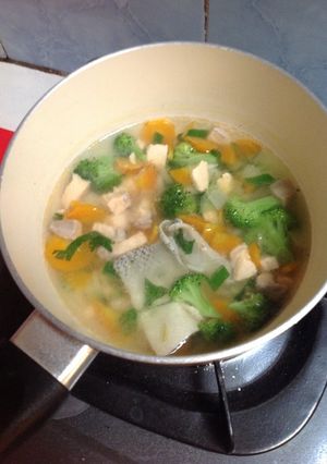 Foto resep MPASI sup ikan salmon 1yr
