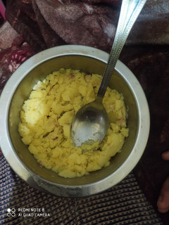 பாதாம் மில்க் ஐஸ் ஷாவிங்(badam milk ice recipe in tamil) செய்முறை முக்கிய புகைப்படம்