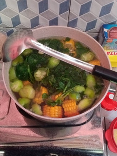 Foto resep Sayur Bening Bayam Jagung & Oyong