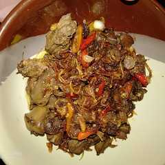 รูปของ 434. Ati Ampela Balado by Uliz Kirei 😃