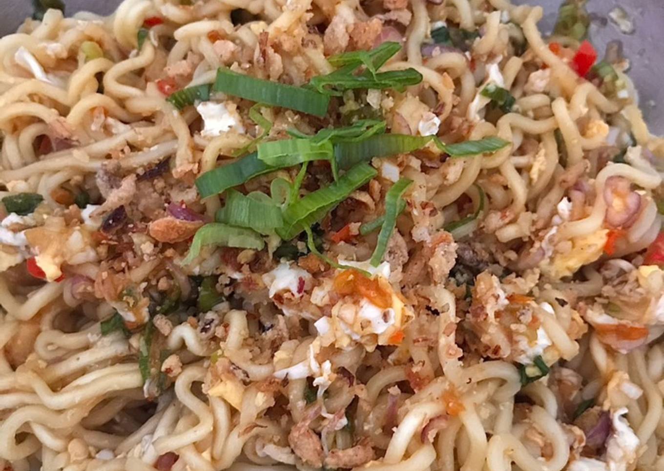Mie Goreng Pedas (Pakai Mie Instant)