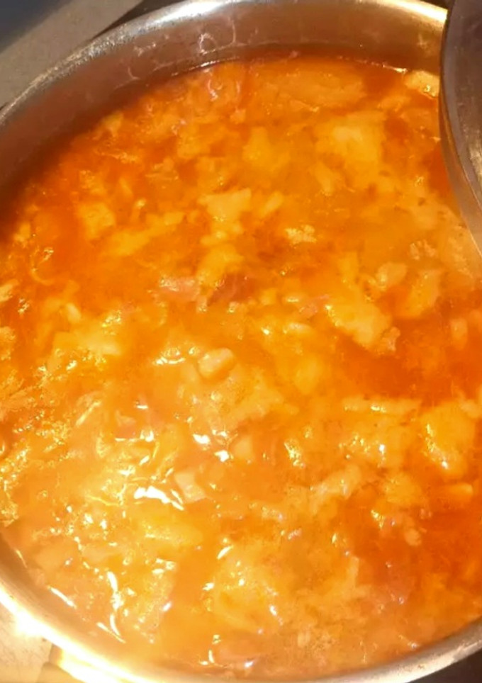 Una foto de Sopa de ajo castellana