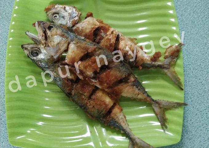 Resep Ikan Kembung Goreng Tepung Oleh Aristya Purnama Dewi - Cookpad