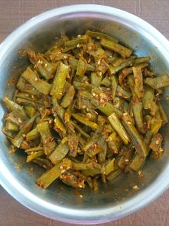 ગવાર શીંગ નું લસણીયું શાક (Guvar Shing Lasaniyu Shak Recipe In Gujarati) રેસીપી મુખ્ય ફોટો