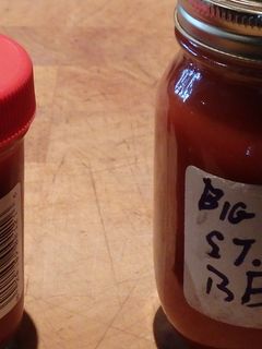 A picture of Big Paul's BBQ Sauce.