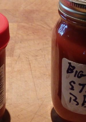 A picture of Big Paul's BBQ Sauce.