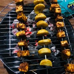 A picture of Barbeque masala paneer and potato.