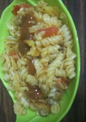 A picture of Cheesy Tomato Pasta.