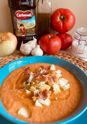 Una foto de Gazpacho andaluz 🍅🥒!!