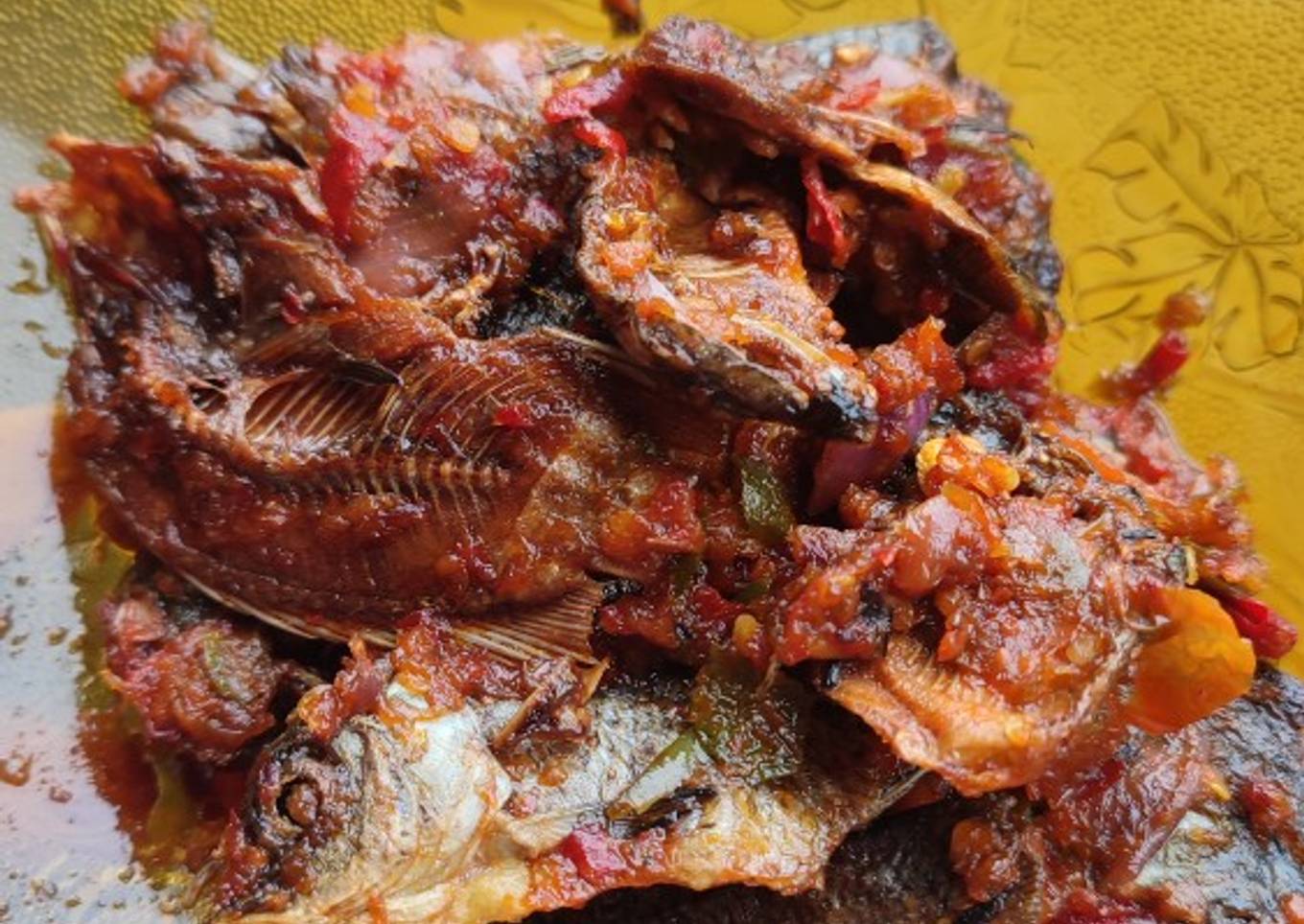 Balado ikan asin