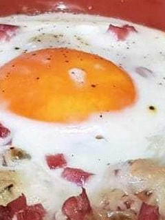 Una foto de Huevos al plato