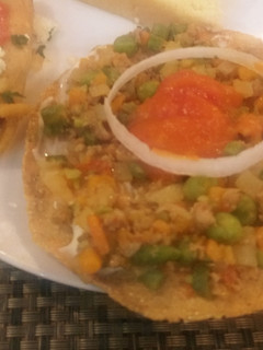 Una foto de Tostadas de carne y verduras😋