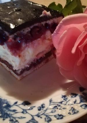 Meggyes đ krĂ©mes recept fotĂłja