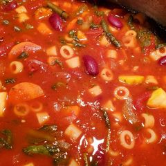 A picture of Minestrone Soup.