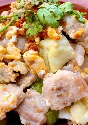 รูปของ หมูสามชั้นผัดผักไข่