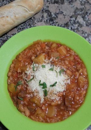 Una foto de Guiso de arroz a la Andrea 😊