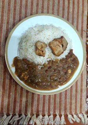 Una foto de Menestra de frijol canario