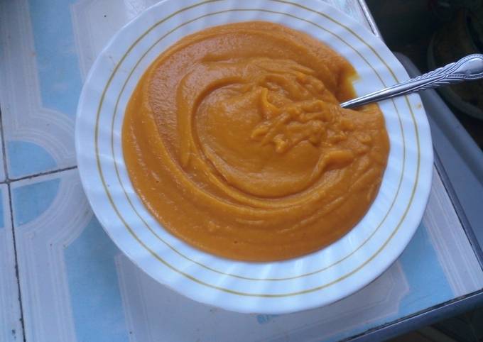 Pumpkin carrot soup