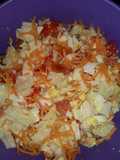 Ensalada de vegetales y proteína