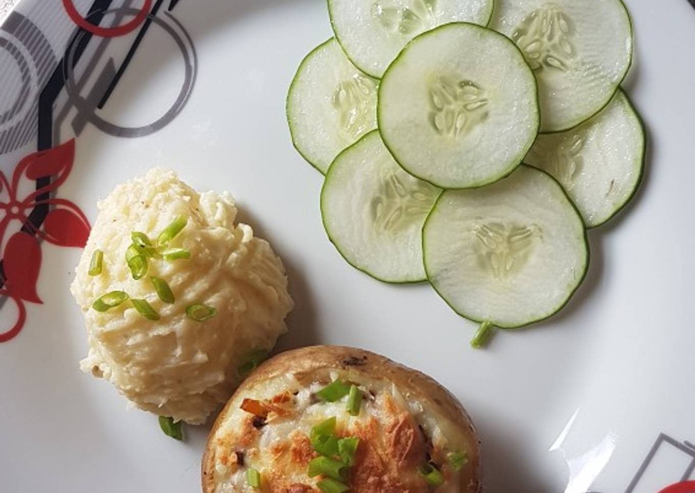 Patatas rellenas gratinadas al horno