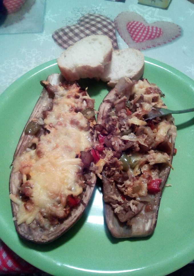 Una foto de Berenjenas rellenas de verduritas!