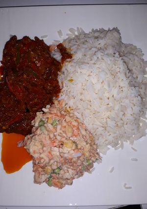 A picture of Chicken stew.