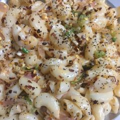 A picture of White pasta.