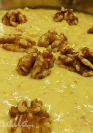 A picture of Walnut pudding.