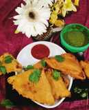 Bread pakoda (potato stuffed Bread pakoda)