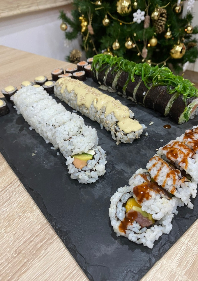 Una foto de Sushi tradicional