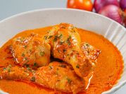 A picture of raw chicken