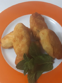 Una foto de Croquetas de puchero 😋😊