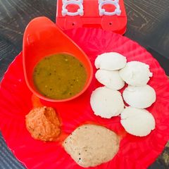Idli A picture of Idli.