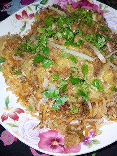 A picture of Haleem Choley Chawal.