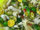 Chân gà ngâm sả tắc