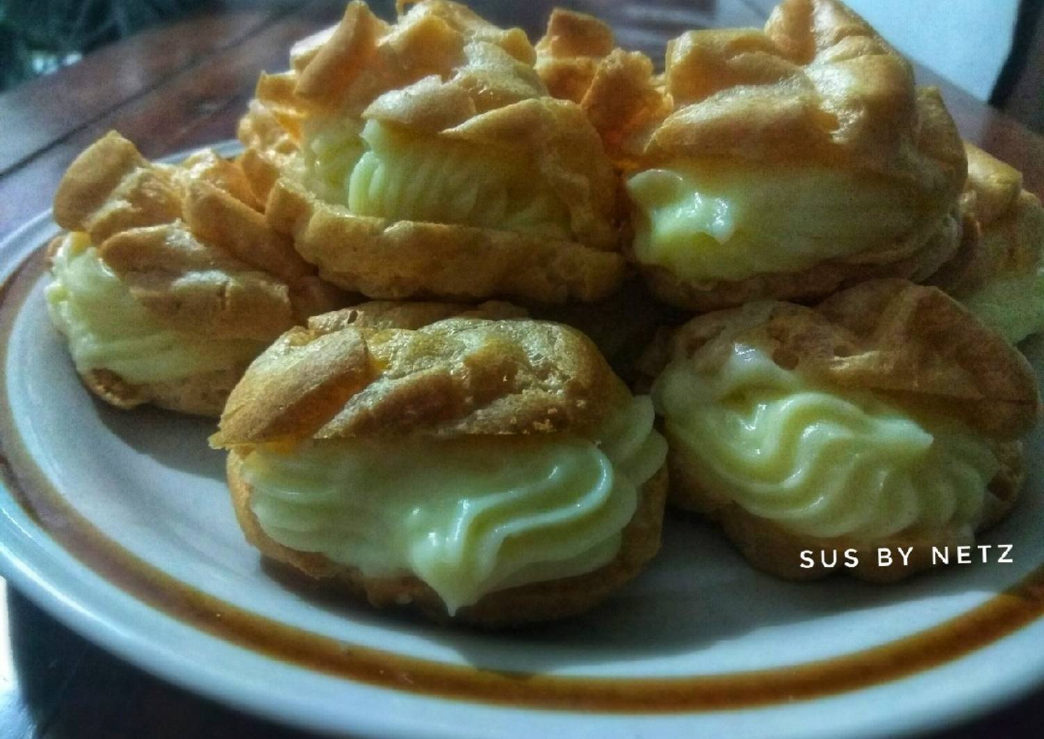 Resep Soes Vla oleh Netz Sulistiawan - Cookpad